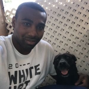 Meet your Posher, Yves